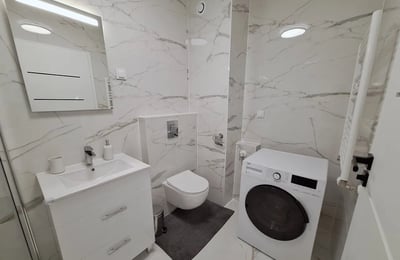 Alquiler de un nuevo piso de 2 habitaciones, 43 m², en el distrito de Prądnik Biały, Cracovia, Polonia